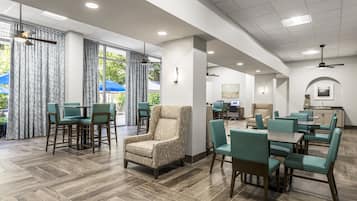 Lobby lounge