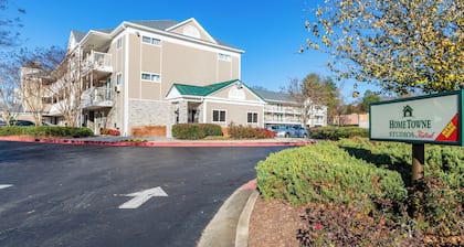 HomeTowne Studios by Red Roof Atlanta - Chamblee