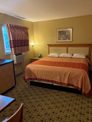 Iron/ironing board, free WiFi, wheelchair access