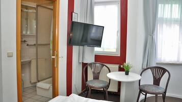 Desk, free WiFi, bed sheets