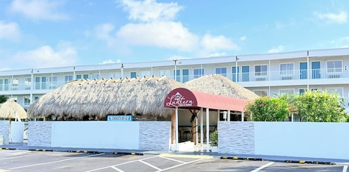 Lantern Inn & Suites