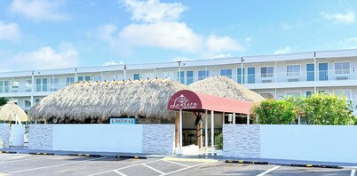 Lantern Inn & Suites
