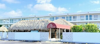 Lantern Inn & Suites
