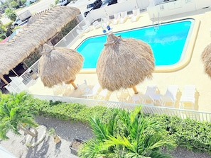 Outdoor pool - Lantern Inn & Suites (Sarasota)