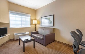 Suite, 1 King Bed with Sofa bed, Non Smoking | Desk, iron/ironing board, free WiFi - Extended Stay America Suites Secaucus New York City Area (Secaucus)