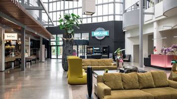 Sala de estar en el lobby