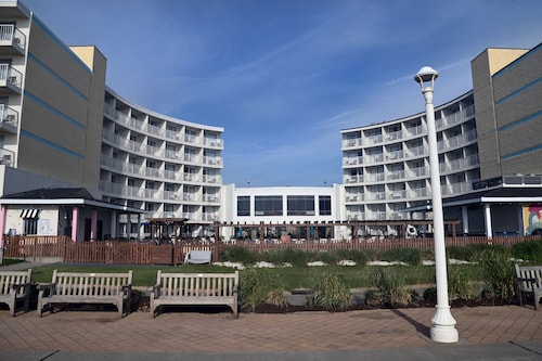 Spark by Hilton Virginia Beach Oceanfront