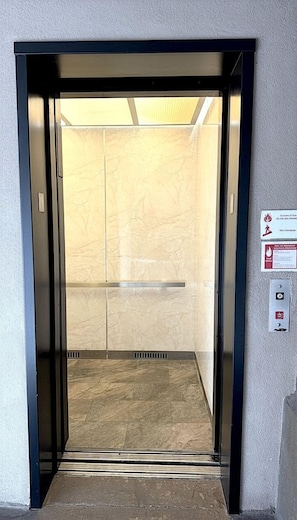 Elevator