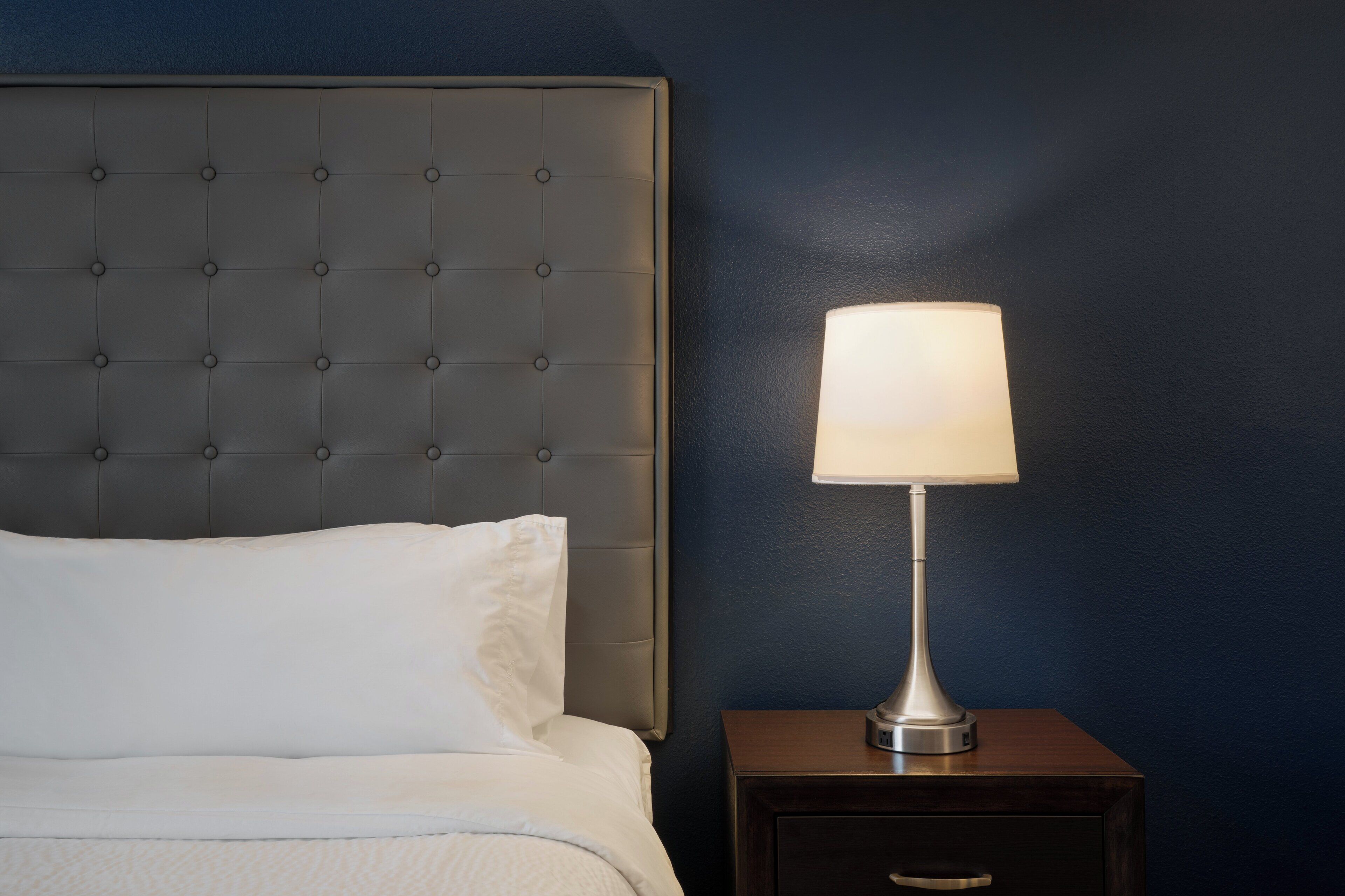 1 bedroom, premium bedding, in-room safe, desk