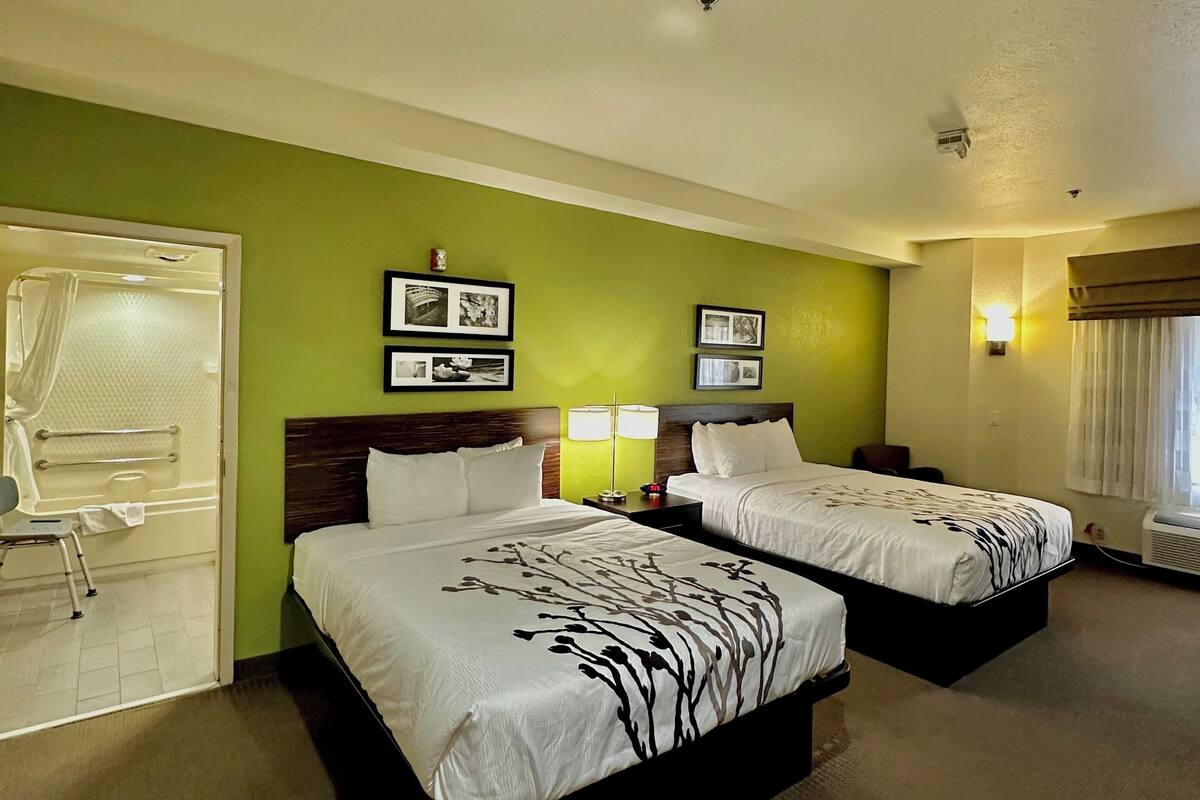 Room, 2 Double Beds, Non Smoking