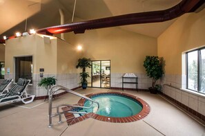 Piscine intérieure