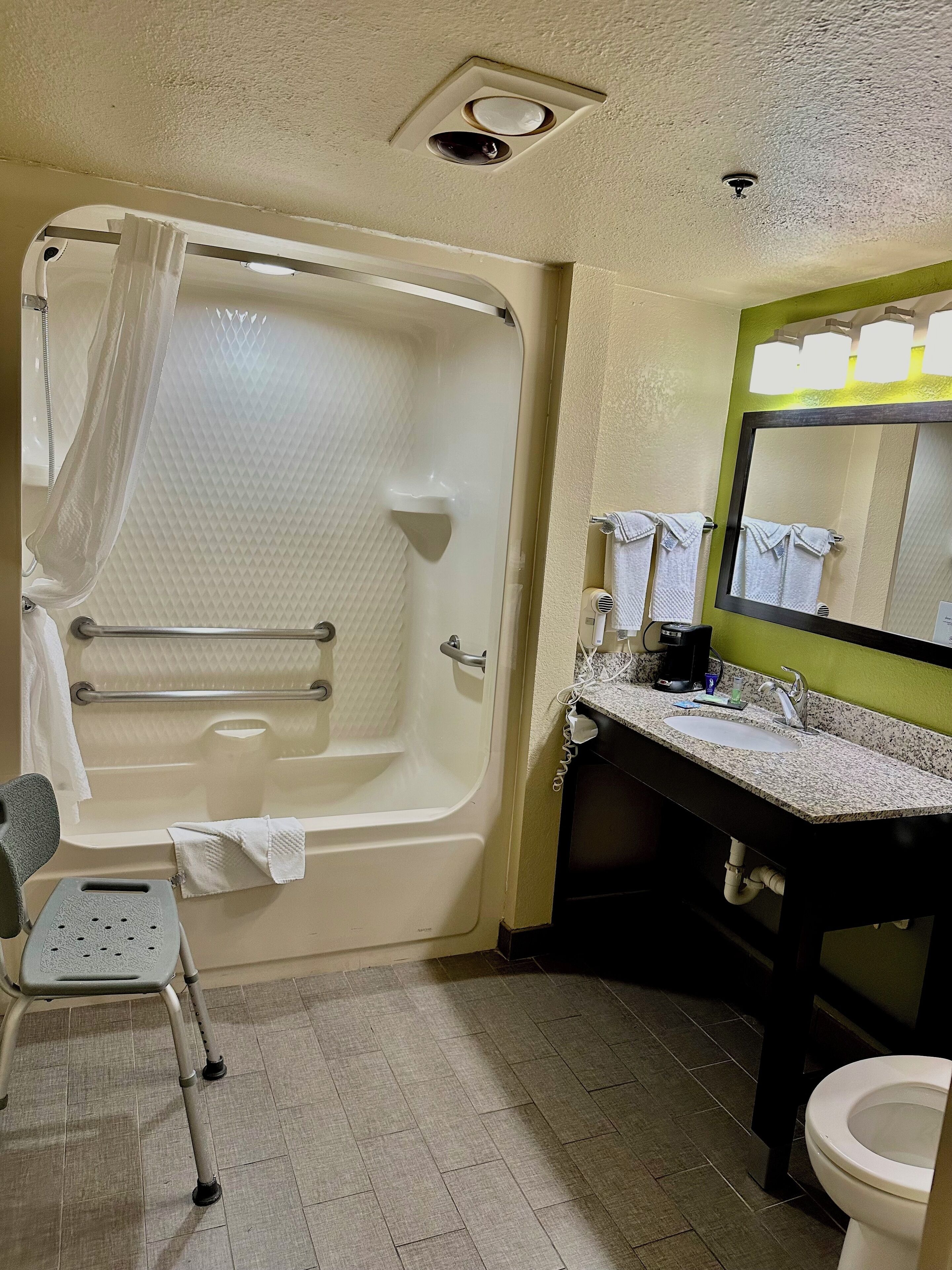 Photo - Sleep Inn & Suites Tulsa Central I-44