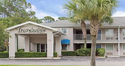 Travelodge Suites by Wyndham MacClenny/I-10