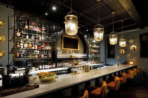 Bar (en el alojamiento)