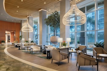 Hotel entrance and lobby at Palm Beach Marriott Singer Island Beach Resort & Spa