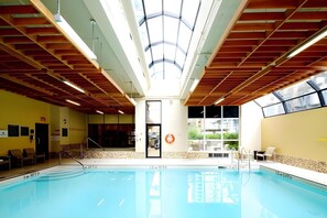 Piscine couverte, piscine extérieure