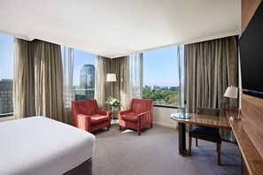 1 bedroom, Egyptian cotton sheets, premium bedding, in-room safe