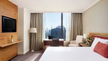 Suite, parkutsikt | Sengetøy i egyptisk bomull, sengetøy av topp kvalitet og safe på rommet