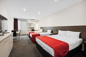 Deluxe Family Room | 1 bedroom, desk, laptop workspace, blackout drapes