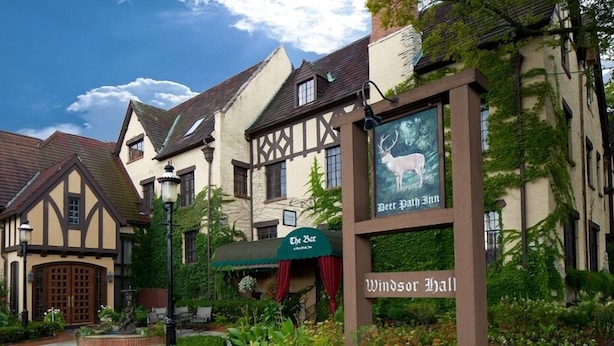 Exterior - Deer Path Inn (Lake Forest)