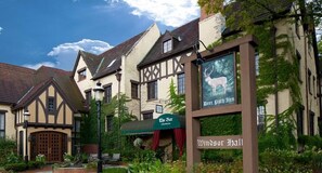 Exterior - Deer Path Inn (Lake Forest)