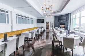 매일 풀 브렉퍼스트 아침 식사 유료