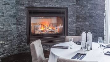 2 restaurants, Japanese cuisine