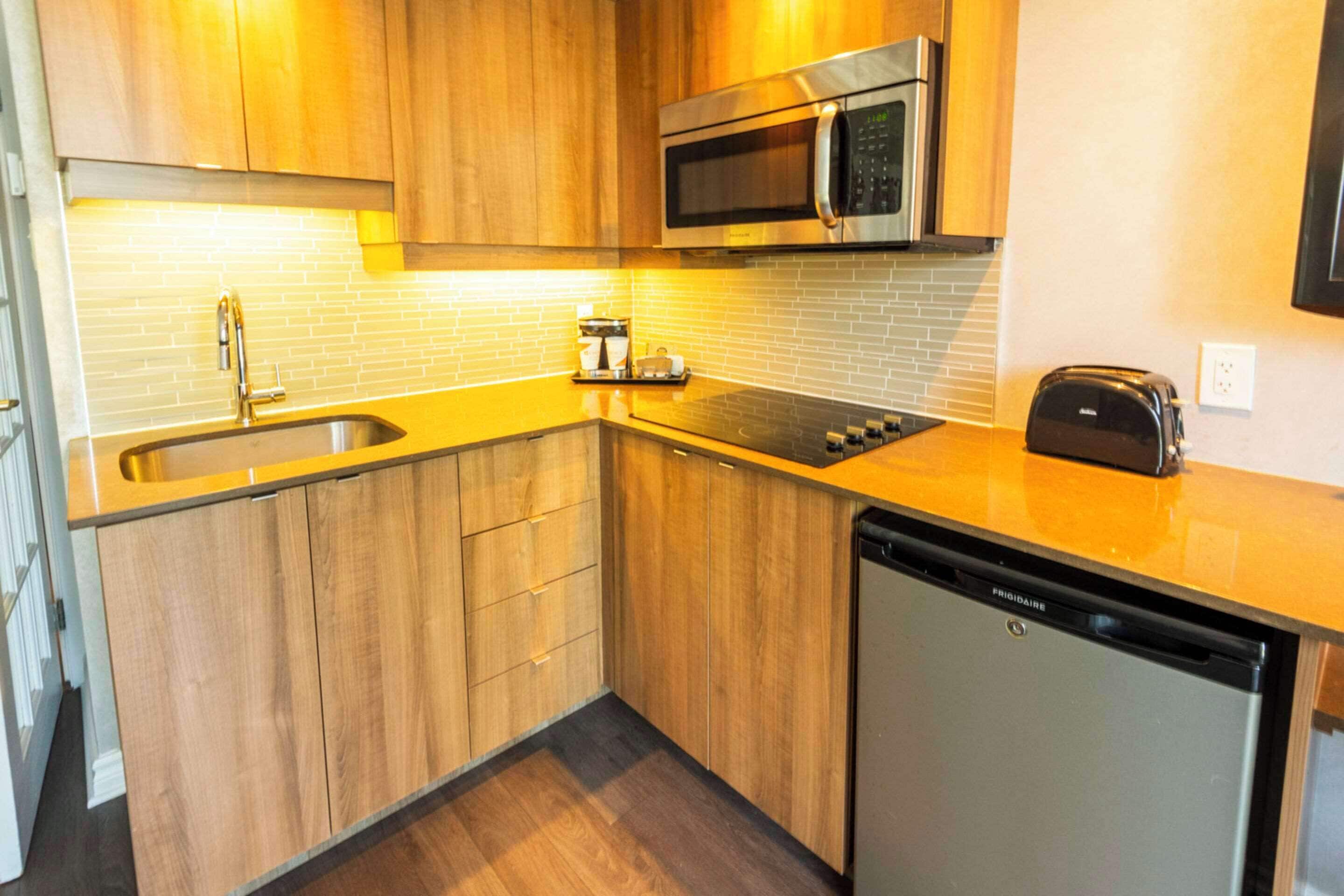 1 bedroom, in-room safe, desk, laptop workspace