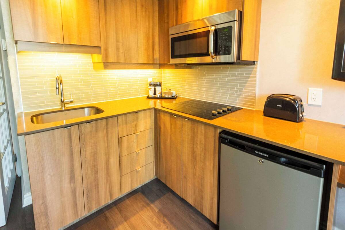 1 bedroom, in-room safe, desk, laptop workspace