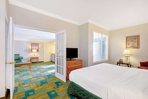 Suite, 1 King Bed, Non Smoking