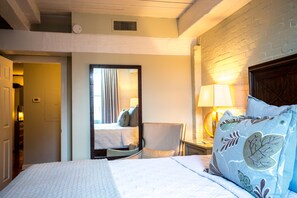 Suite, 1 Queen Bed (Street View) | Egyptian cotton sheets, premium bedding, pillow-top beds, in-room safe