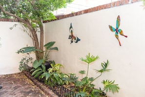 Suite, 1 King Bed, Patio | Courtyard view