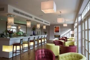 Cocktail bar