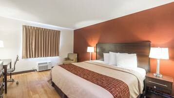 Pillowtop beds, desk, laptop workspace, blackout drapes