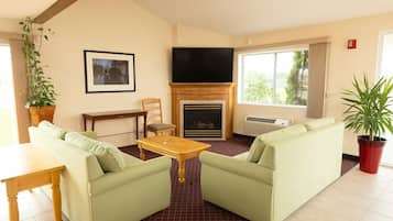 Coin salon dans le hall