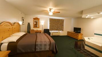 Suite, 1 King Bed, Non Smoking (Efficiency) | Free cribs/infant beds, rollaway beds, free WiFi, bed sheets