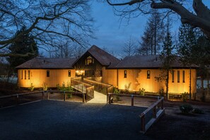 Coffres-forts dans les chambres, bureau, chambres insonorisées