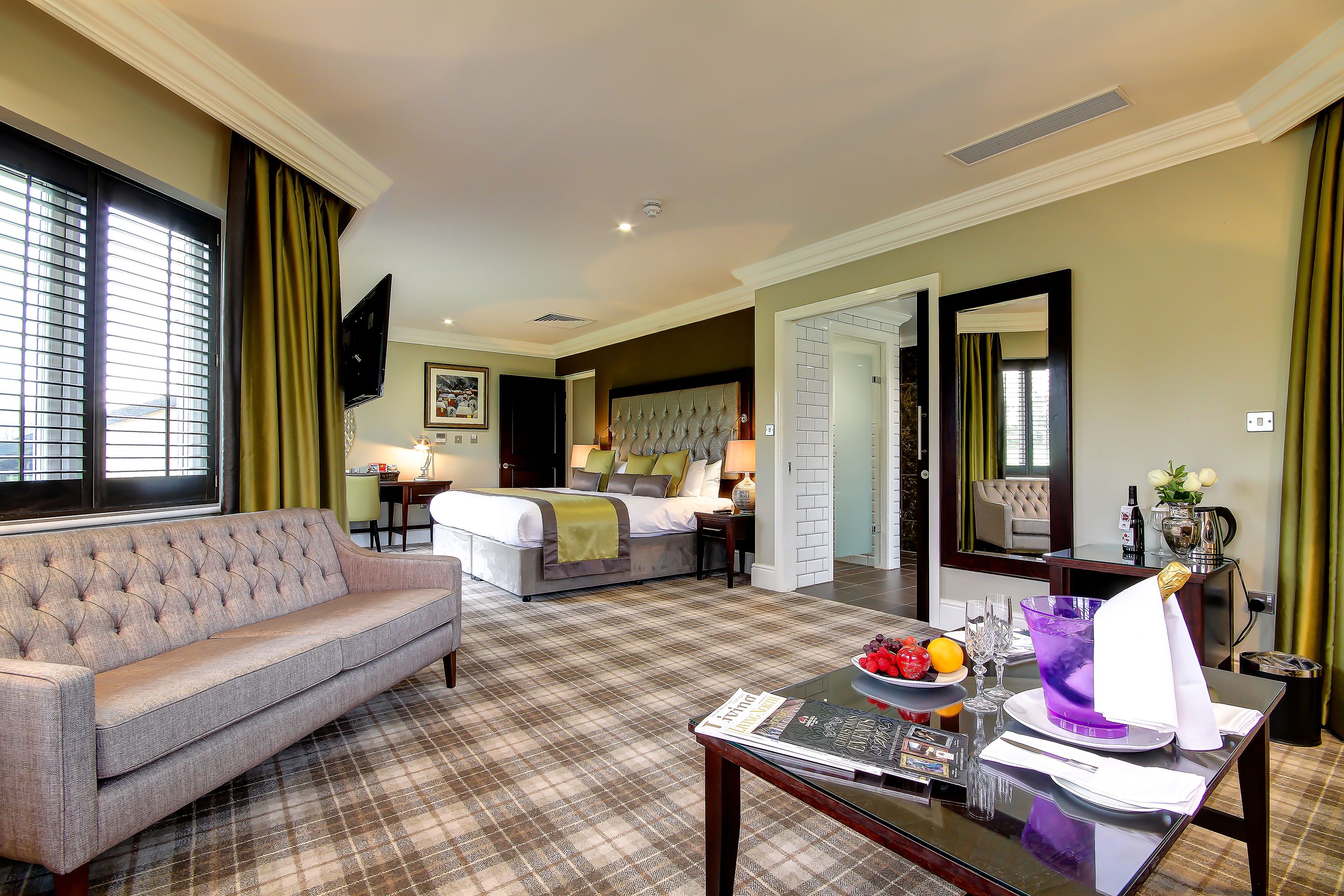 junior suite | 1 bedroom, in-room safe, desk, soundproofing