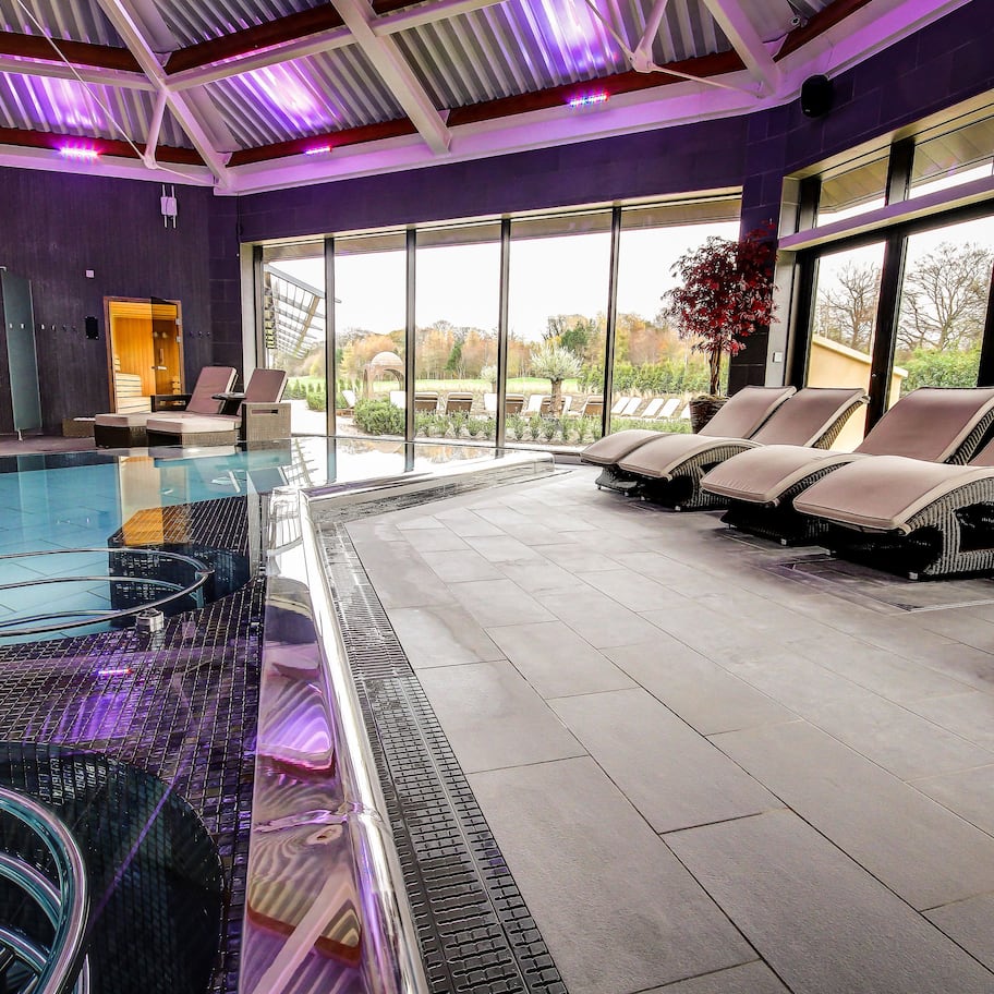 3 indoor pools, 2 outdoor pools