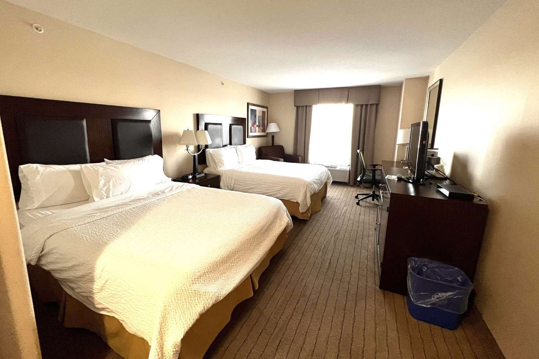 Pillowtop beds, desk, laptop workspace, soundproofing