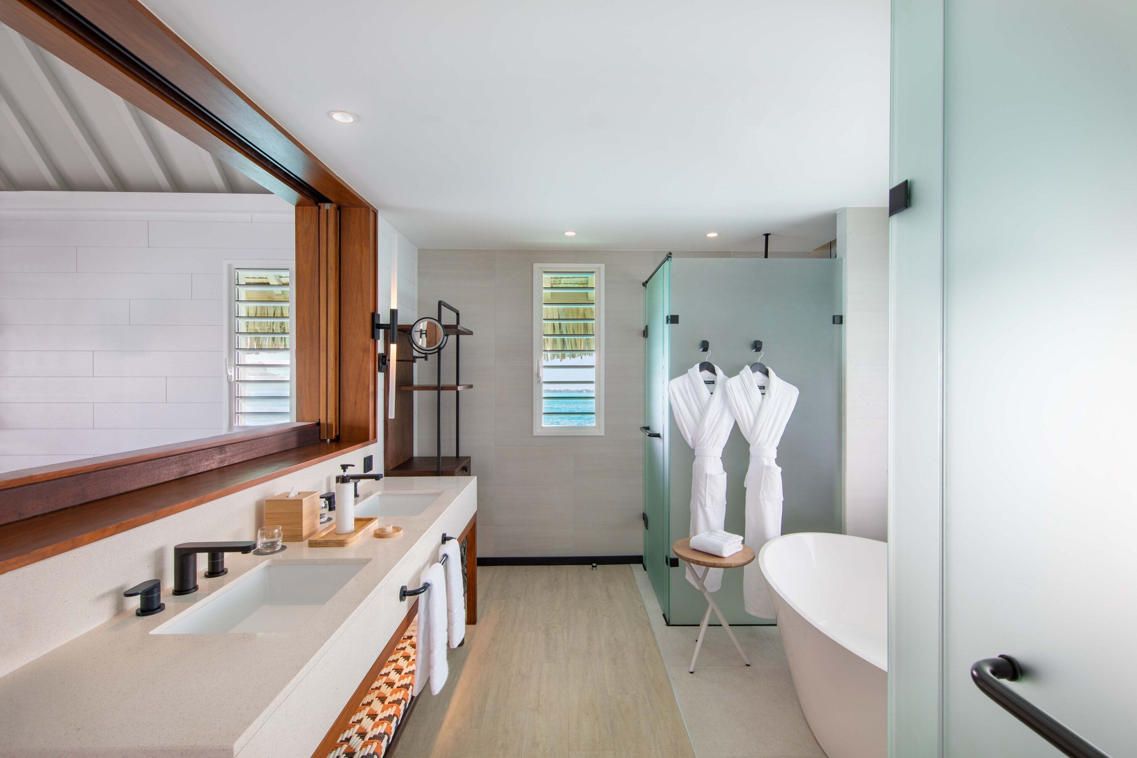 Photo - Westin Bora Bora Resort & Spa