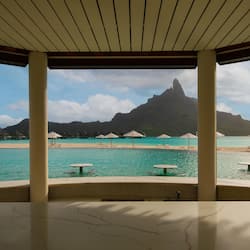 Outdoor pool, cabanas (surcharge), pool umbrellas