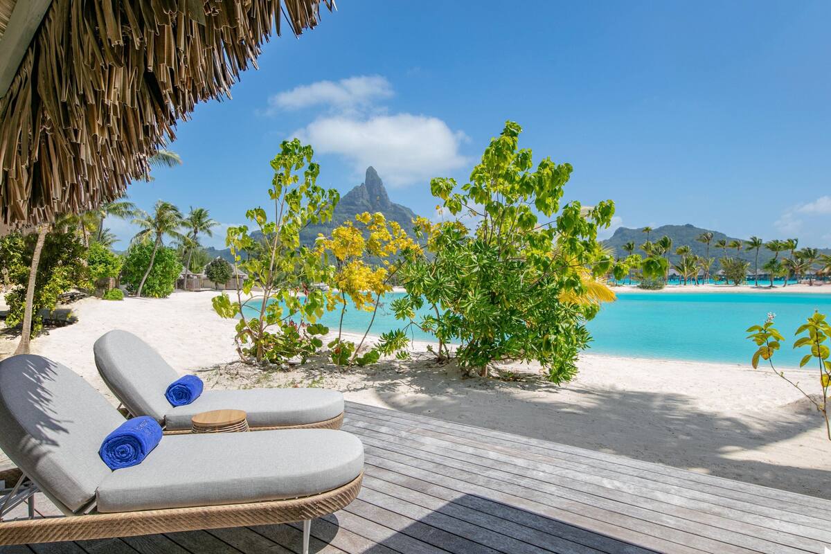 Bungalow, 1 King Bed, Lagoon View (Land Villa) | 部屋からの景観