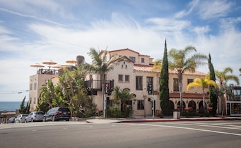 Hotel Exterior at La Casa del Camino