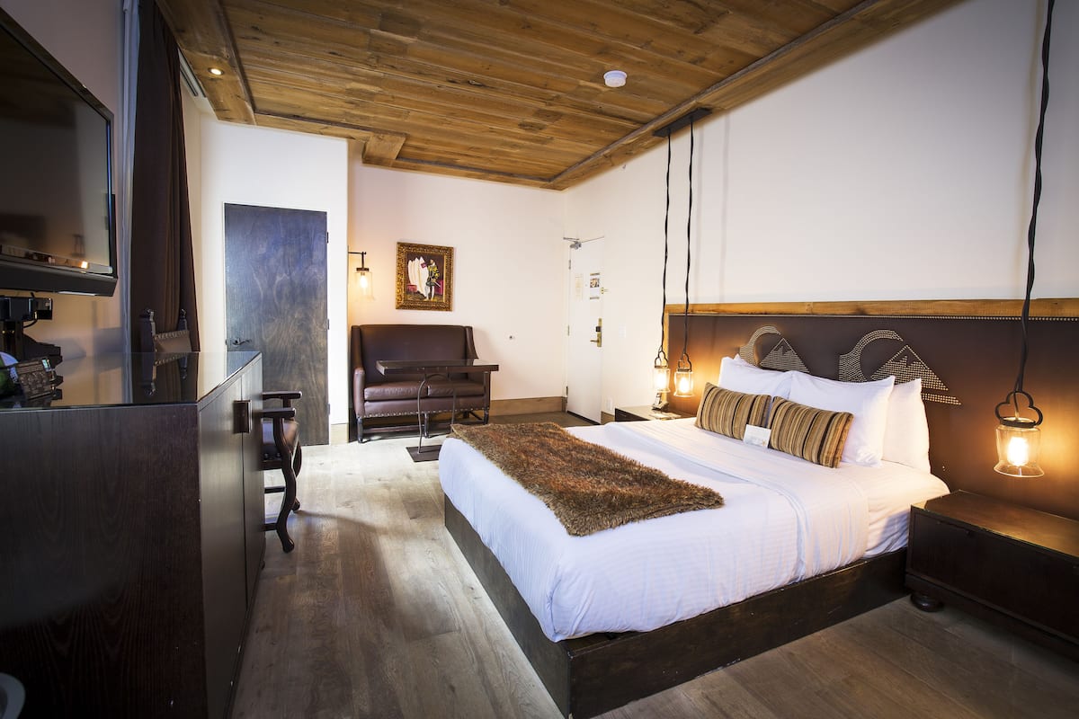 Premium bedding, in-room safe, individually furnished