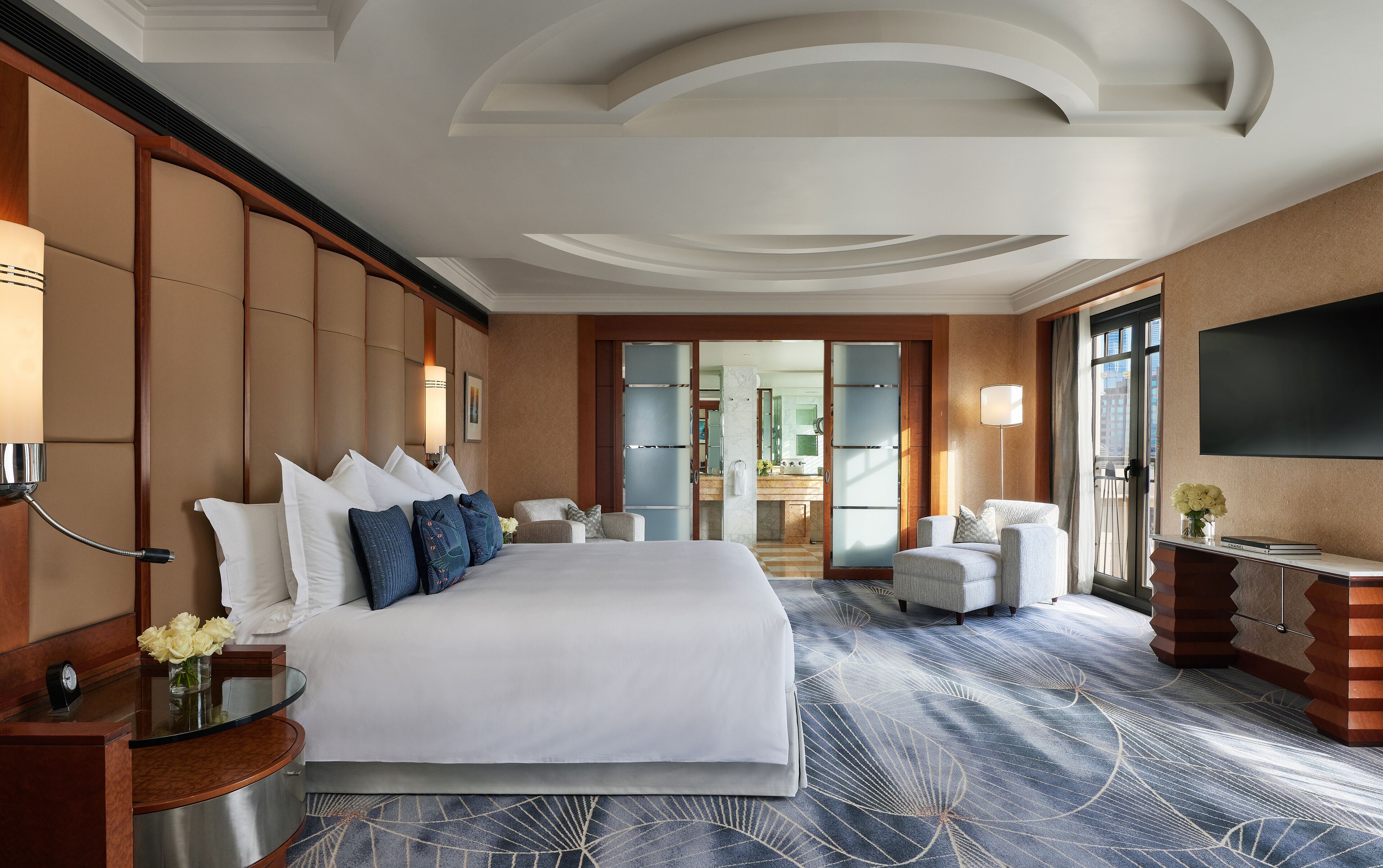 suite (ambassador) | premium bedding, pillow-top beds, minibar, in-room safe