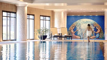 Indoor pool, pool loungers