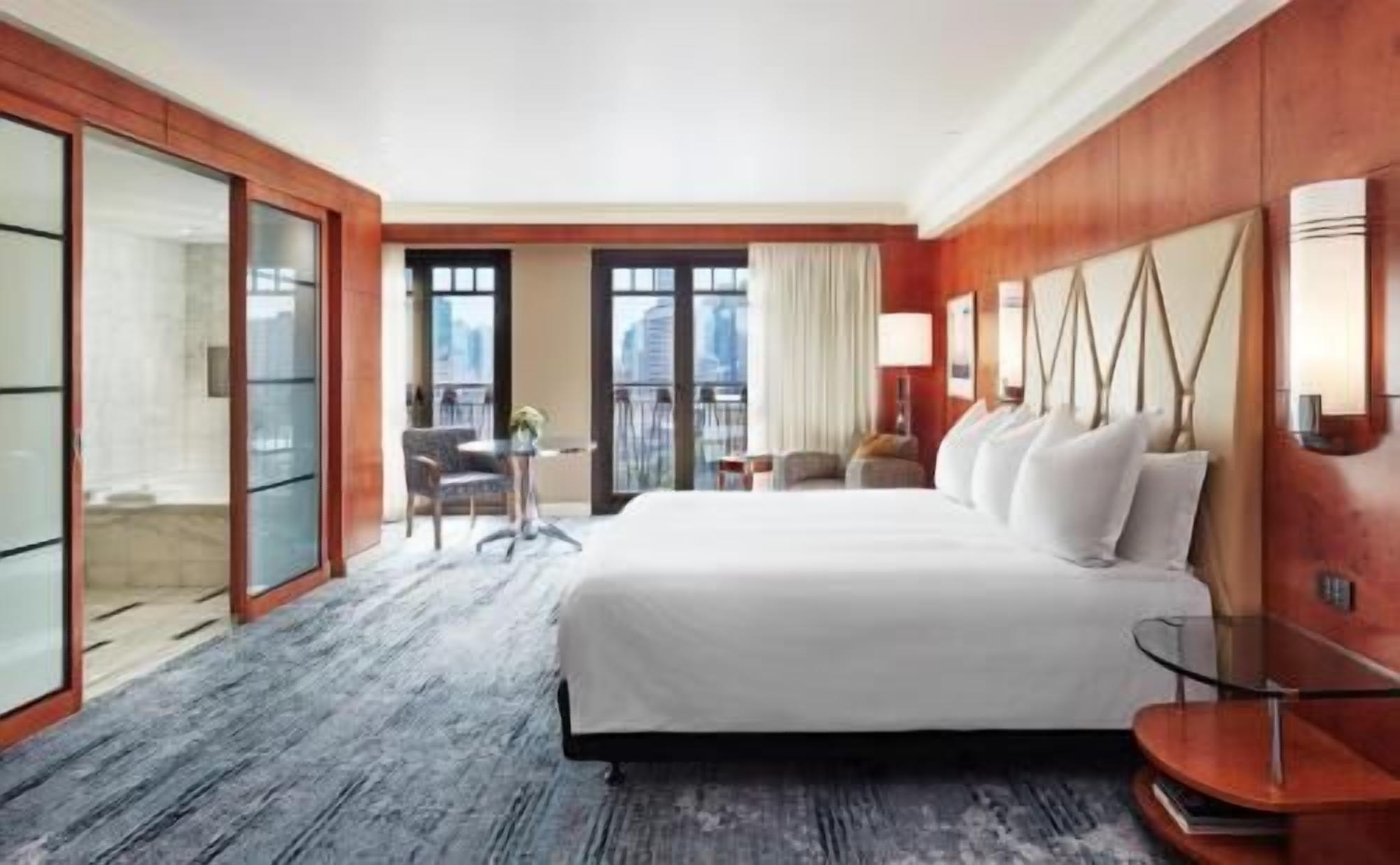 Premium bedding, pillowtop beds, minibar, in-room safe