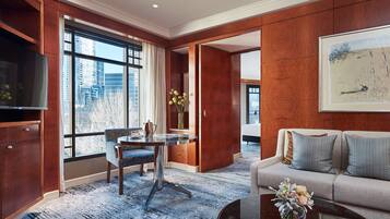 Premium bedding, pillow-top beds, minibar, in-room safe