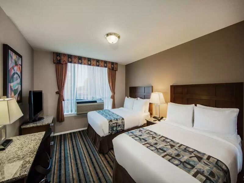 Premium bedding, pillowtop beds, in-room safe, individually furnished
